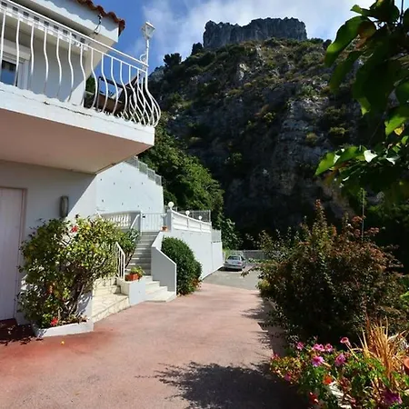 Piscine Bord De à 500m De La Èze