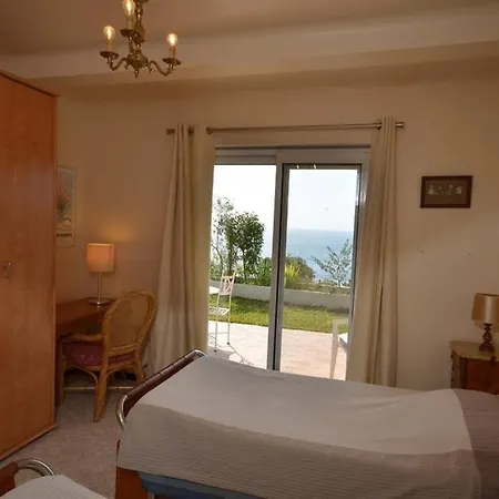 Piscine Bord De A 500m De La * אזה